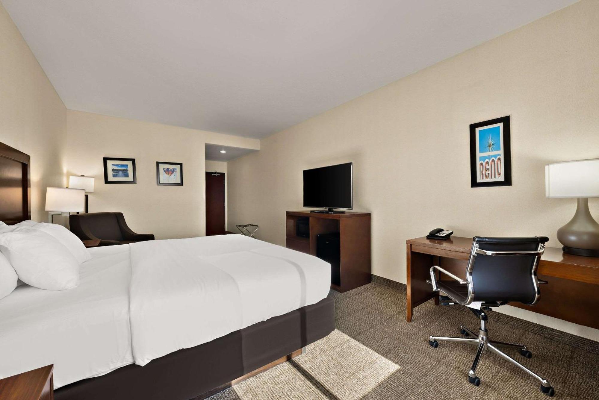 Comfort Inn & Suites Airport Convention Center Reno Eksteriør billede