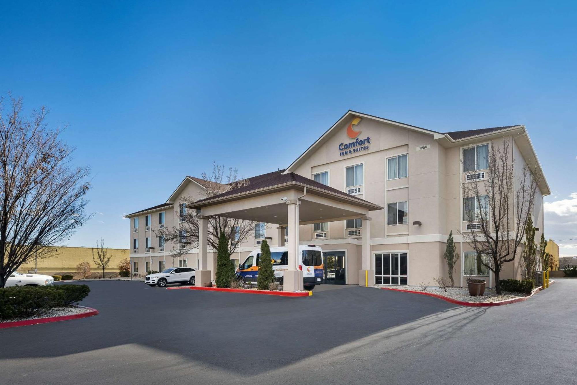Comfort Inn & Suites Airport Convention Center Reno Eksteriør billede